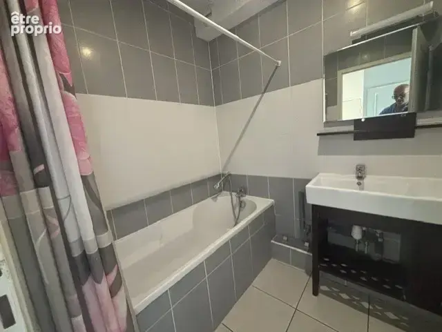 PALAVAS Centre  ( Mer,rive droite ) proche MONTPELLIER  F3 de 47 m2 + Parking - photo 3