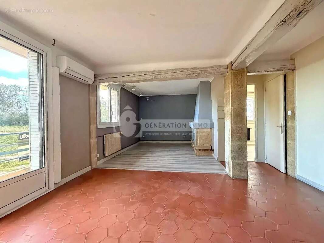 Appartement à ARLES