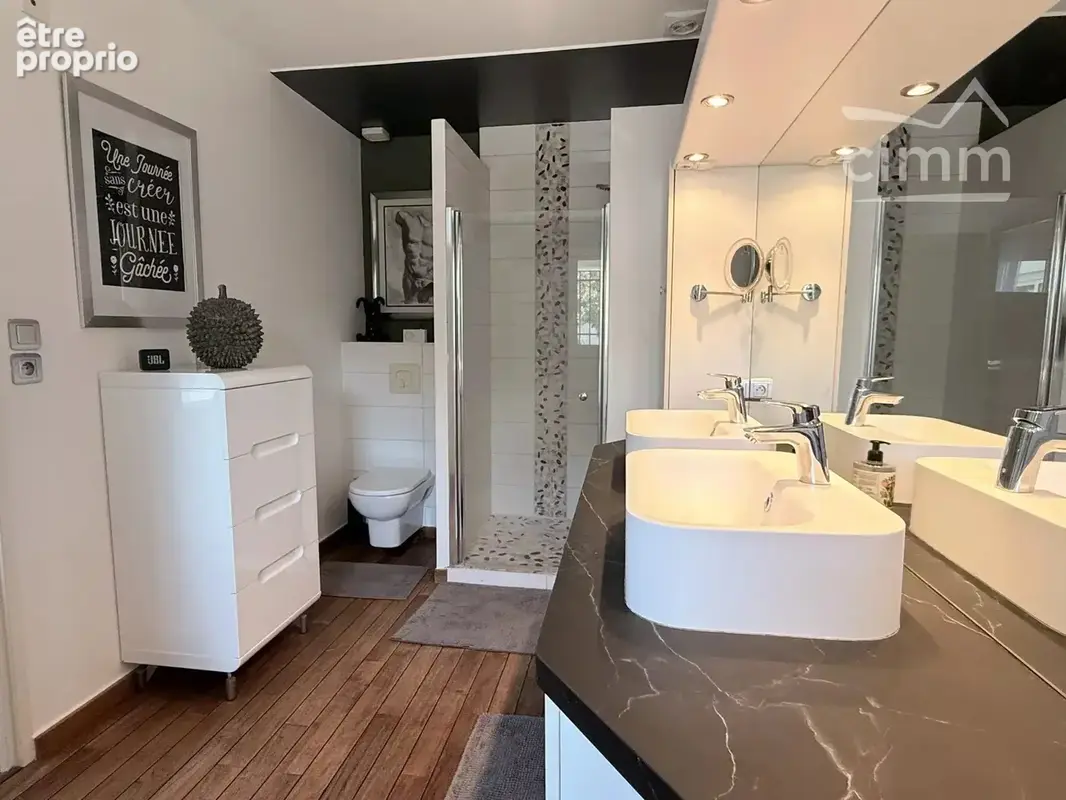 Blois – maison 5 chambres – piscine chauffée – suite parentale – double garage – aucun travaux - photo 12