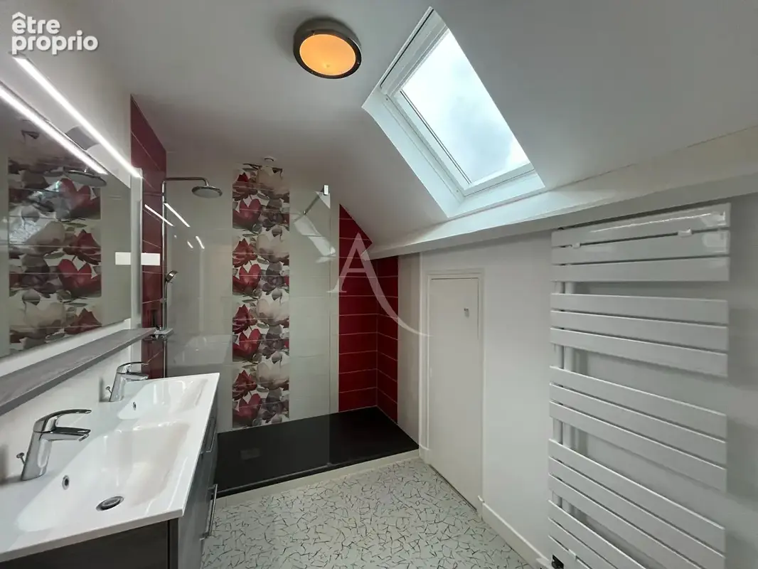 Maison 130 m² à Vineuil  - photo 4