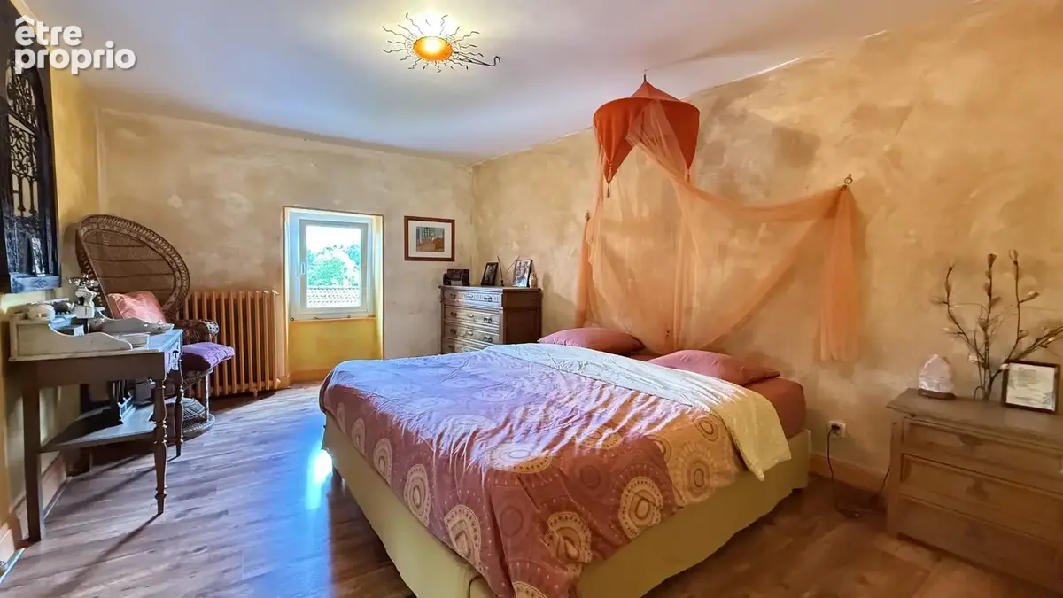 Grande maison de village rénovée avec dépendance et jardin - photo 6