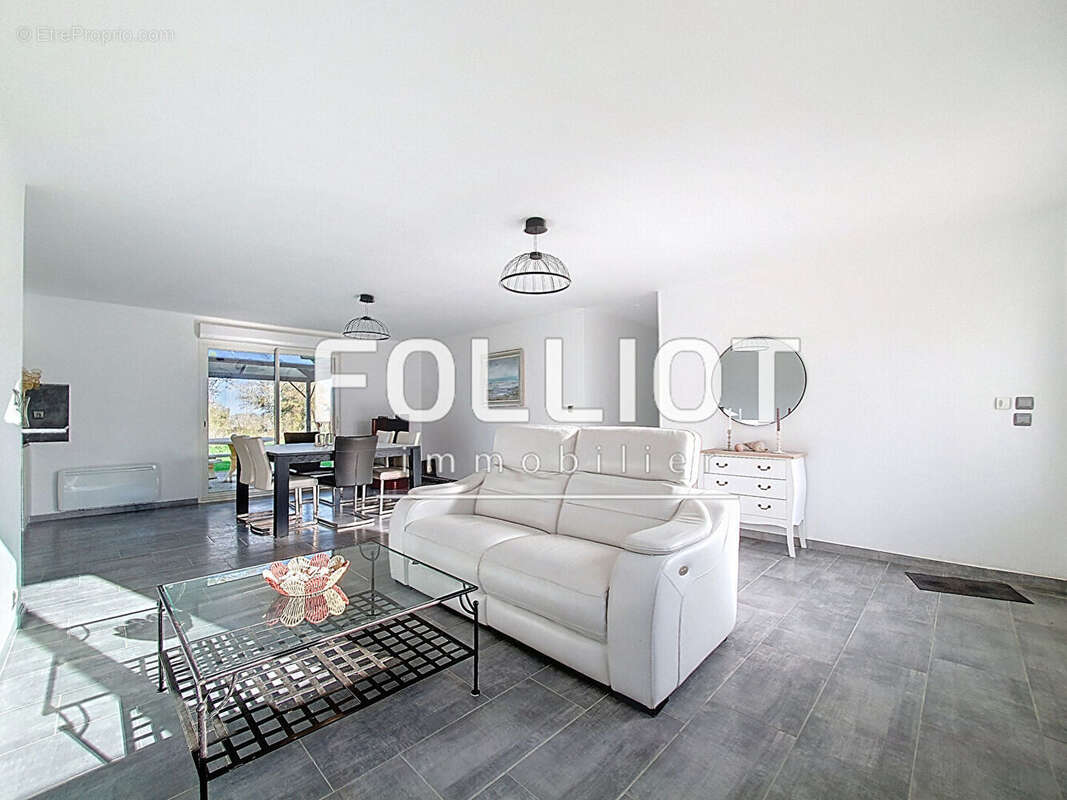 Maison à LA HAYE-DU-PUITS