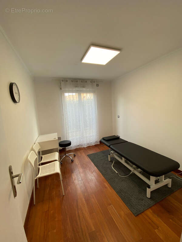 CENTRE-VILLE : F4 loué aux professionnels de santé - photo 5