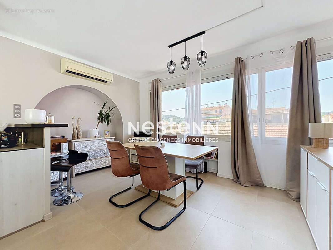 Toit terrasse 75m² en duplex - 5p - 109m² - garage - faible charge - dernier étage - photo 8