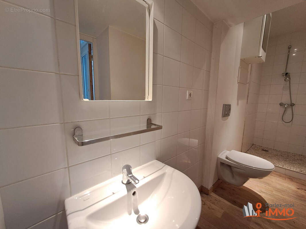 Appartement à SAINT-ETIENNE