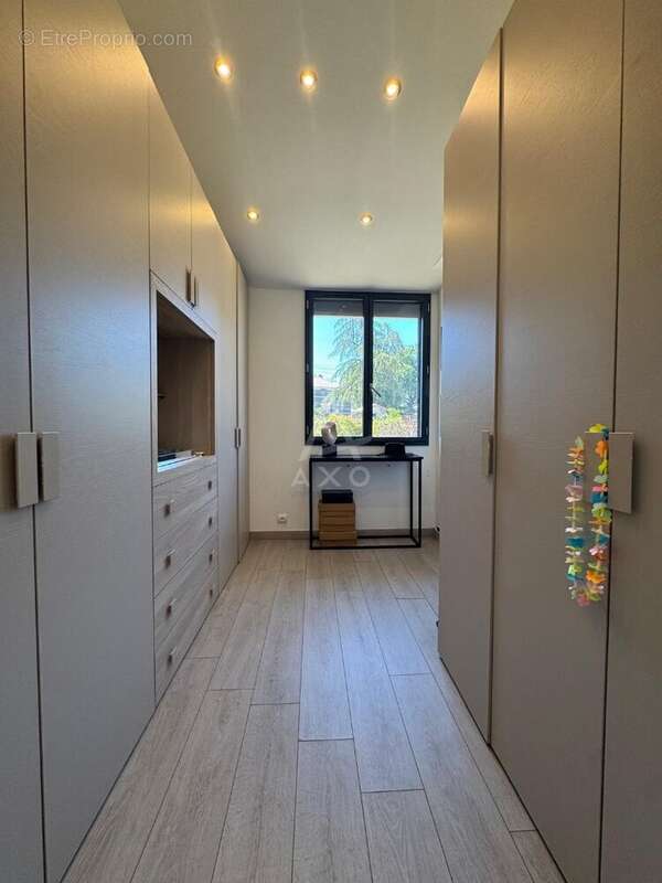 Maison familiale plain-pied: 3 chambres, terrain de 1 300 m², centre de Saint-Yzan-de-Soudiac - photo 14