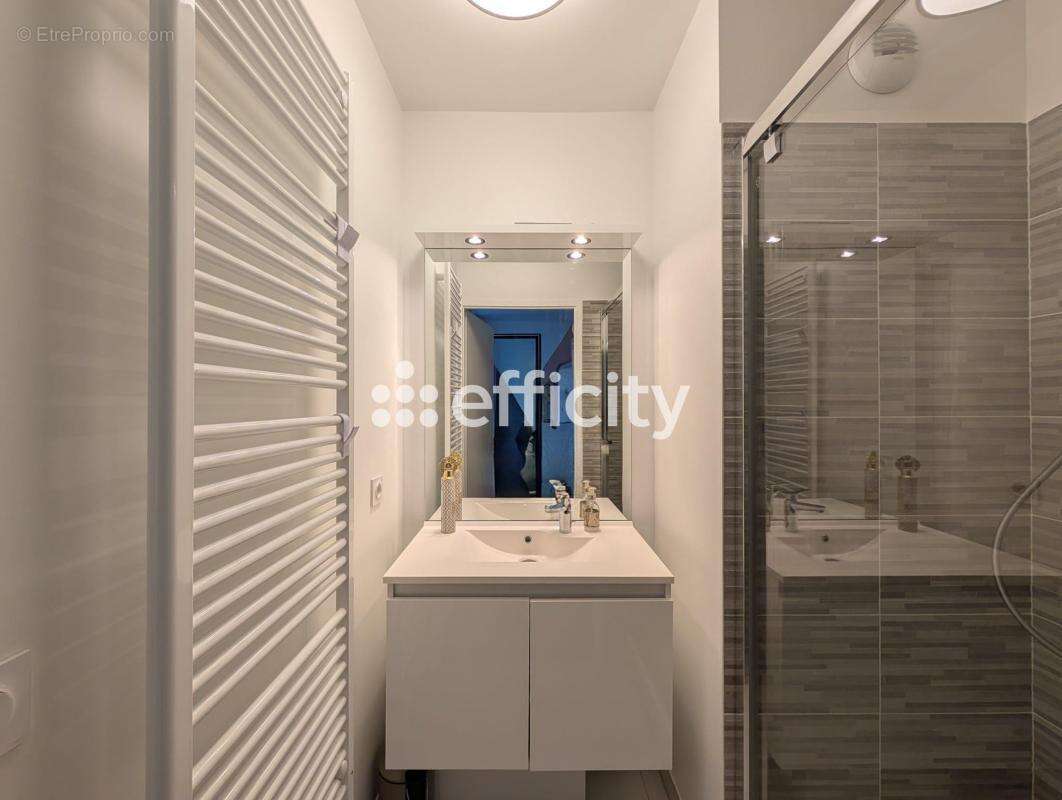 Appartement à SAINT-DENIS