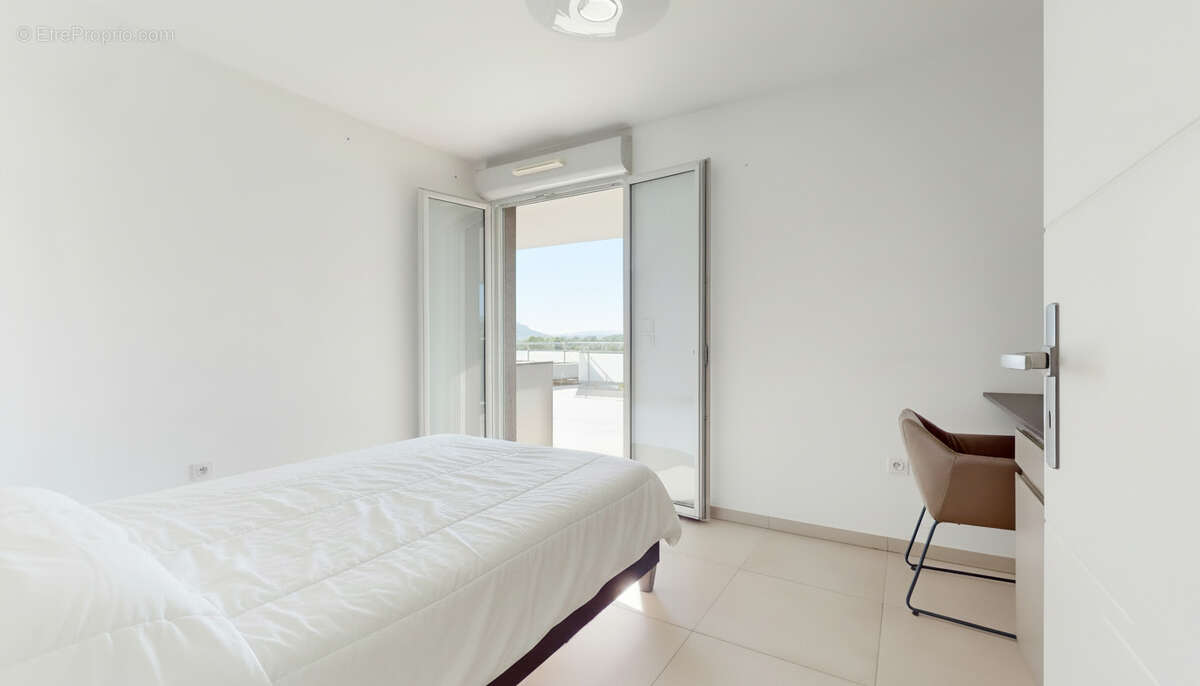 Appartement Puget Sur Argens 3 pièce(s) 90 m2 - photo 9