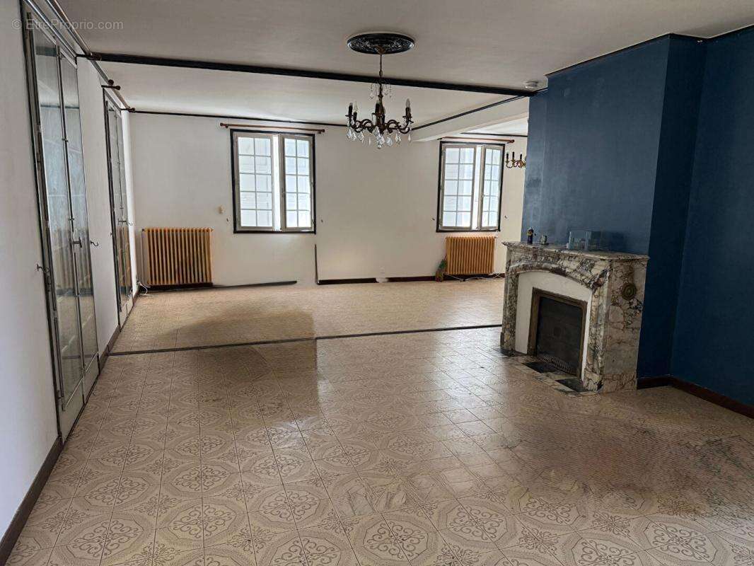 Maison à CHATENOY-LE-ROYAL