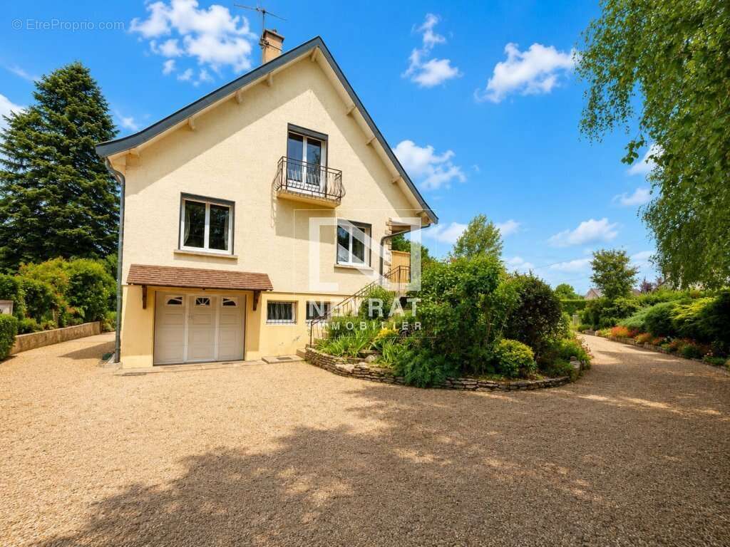 Maison à PARAY-LE-MONIAL