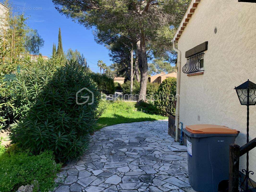 Maison à SAINT-RAPHAEL