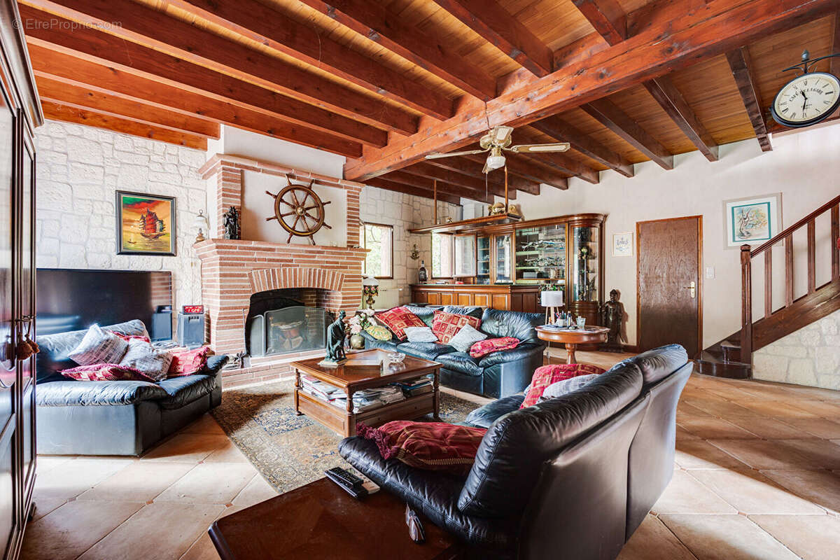 Maison à MONDONVILLE