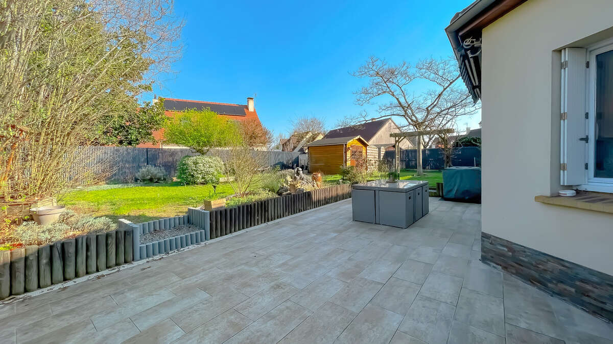 Maison T6 de plain-pied   141,58 m2   Changé - photo 8