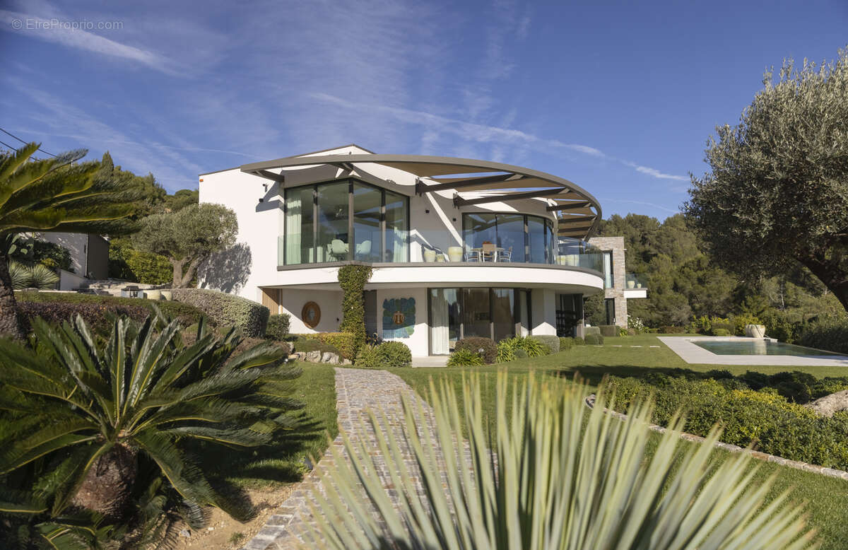 Maison à CAVALAIRE-SUR-MER