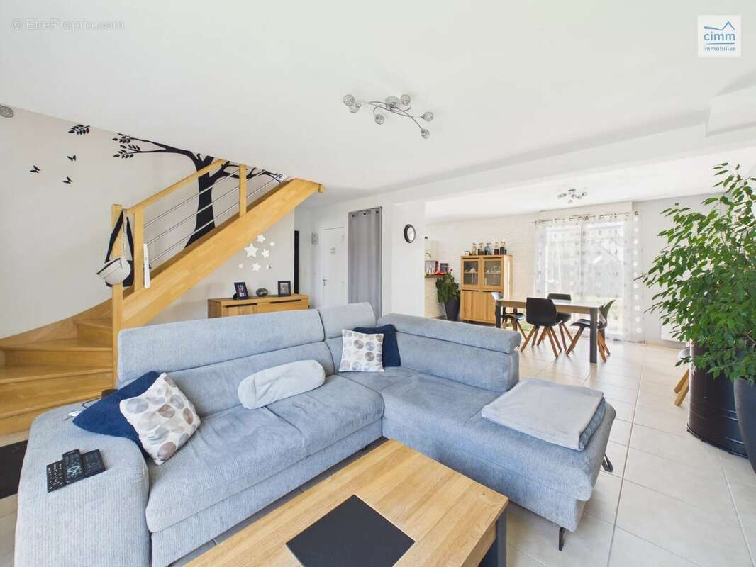 Maison à MAURE-DE-BRETAGNE