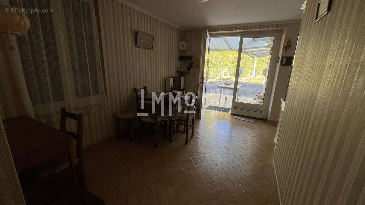 Maison à BESSE-SUR-BRAYE