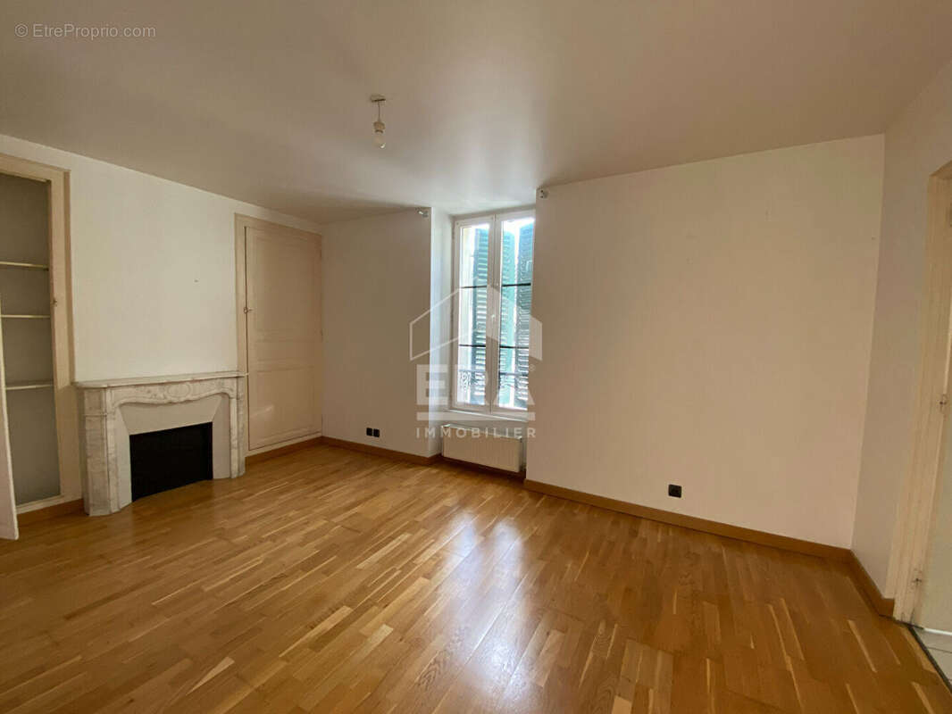 Appartement à MELUN
