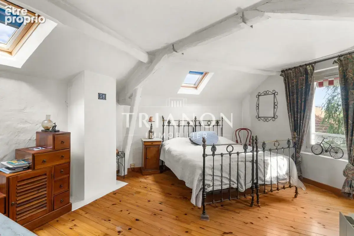 Coup de cœur — Maison de ville non mitoyenne avec cour pavée sans vis-à-vis ! - photo 16