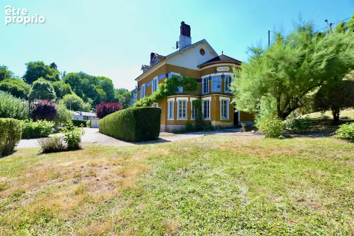Maison à AVALLON