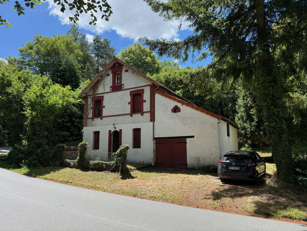 Maison à MARCILLAT-EN-COMBRAILLE