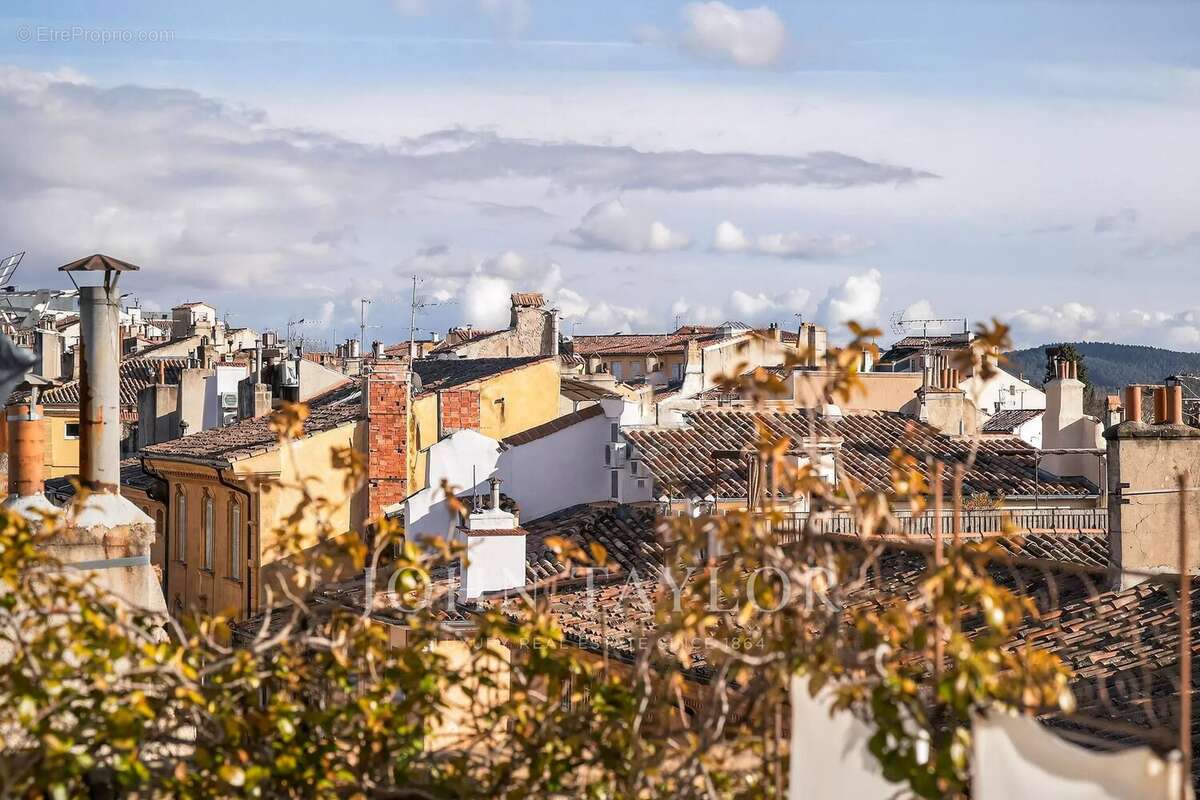 Appartement à AIX-EN-PROVENCE