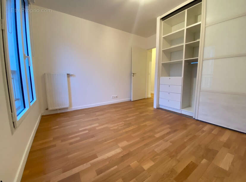 Appartement à SURESNES