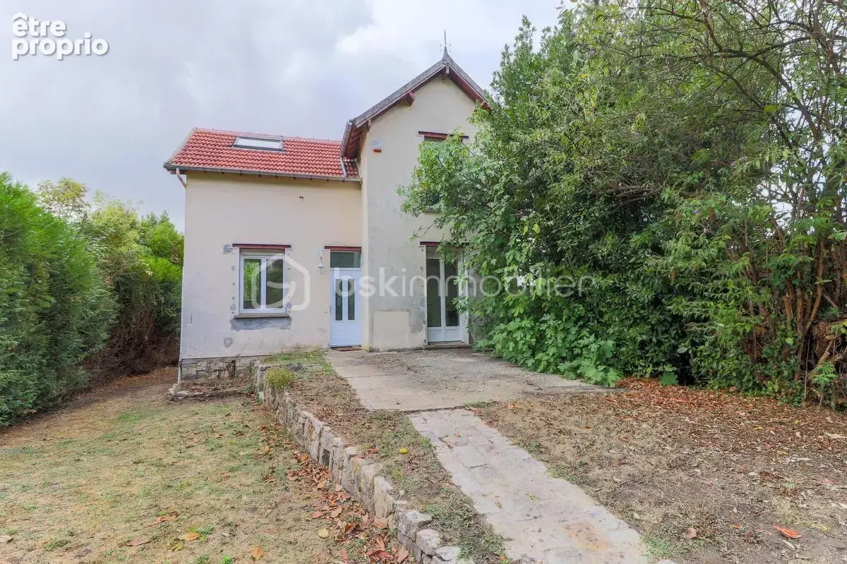  Maison familiale 3 chambres – Grand jardin – Sous-sol total – Garage – Gare RER D à pied - photo 1