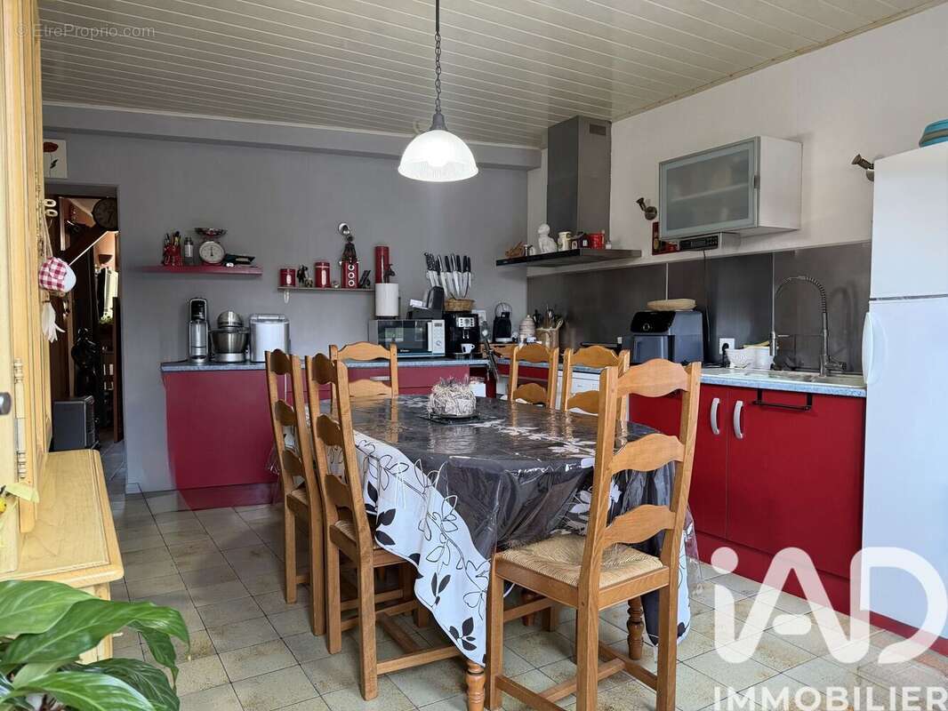 Photo 4 - Maison à PICQUIGNY