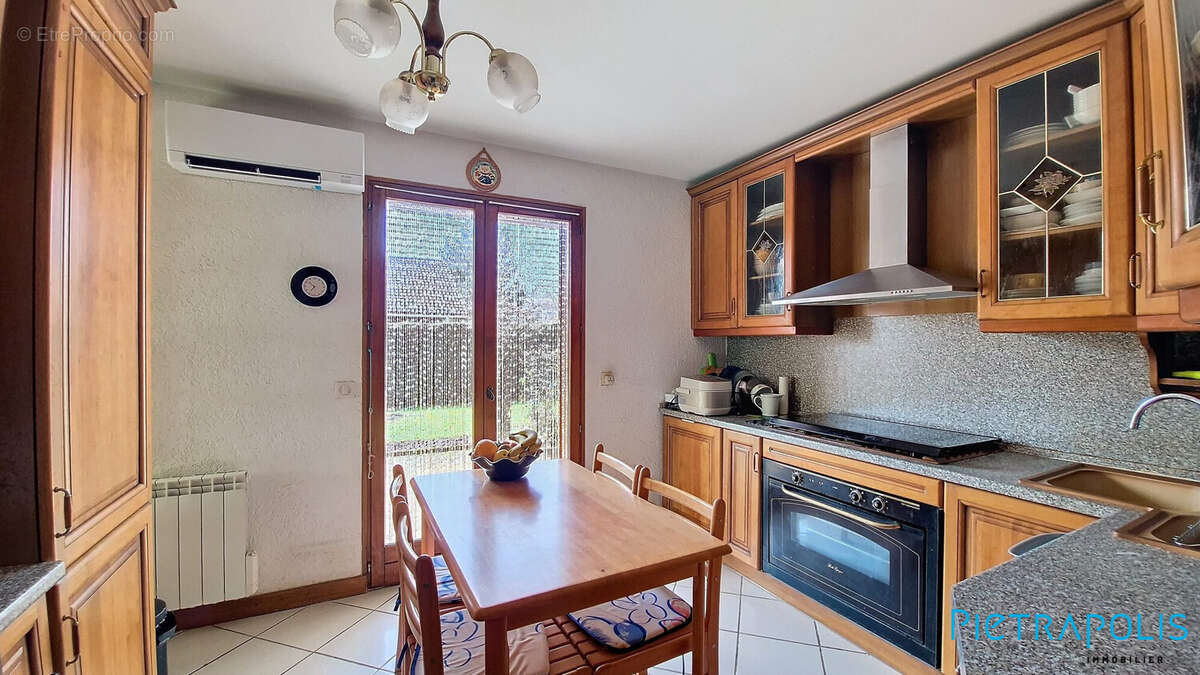 Maison 162 m² à Ornex  - photo 8