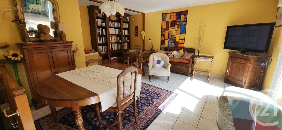 Maison à SAINT-MAMET-LA-SALVETAT