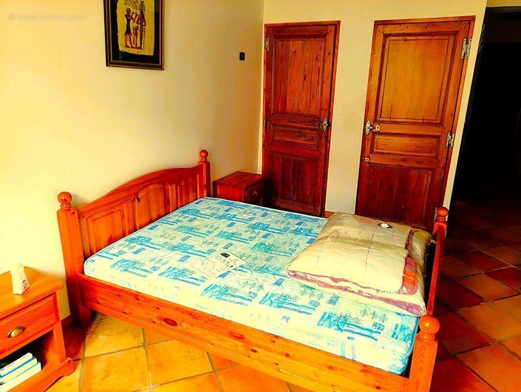 Appartement à PELISSANNE