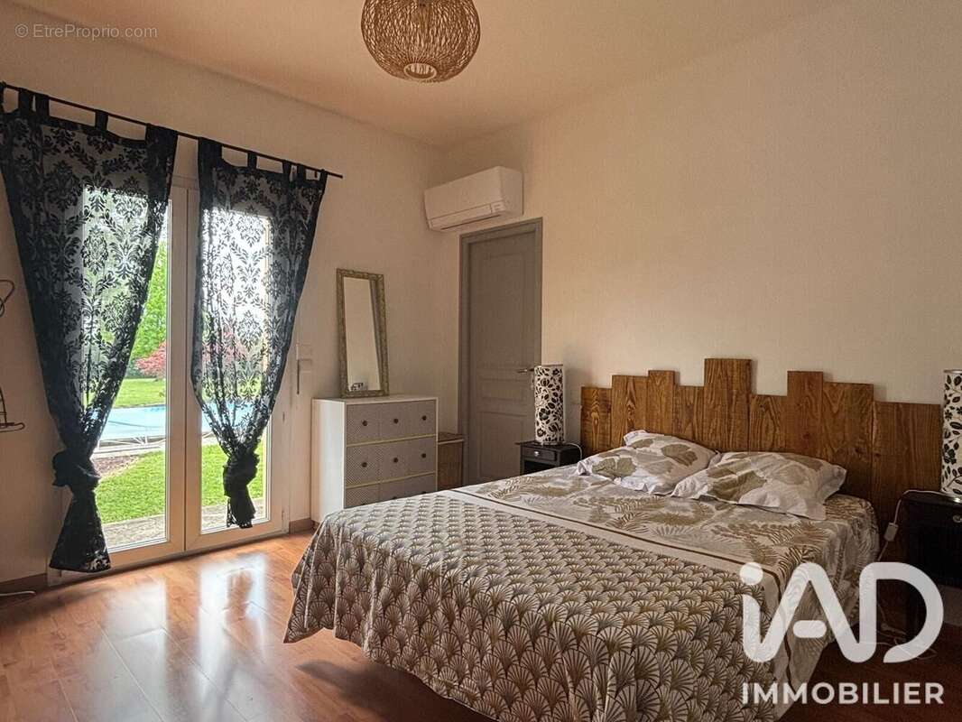 Maison 140 m² à Seilh  - photo 2