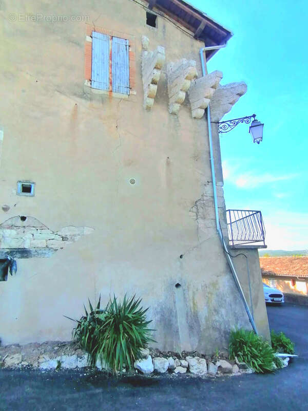 Maison à CASTELNAU-DE-MONTMIRAL