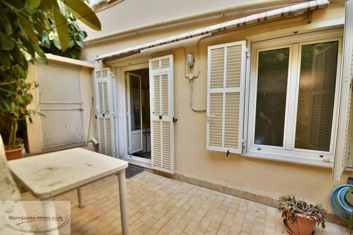 Appartement à CAP-D'AIL