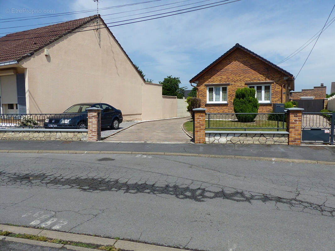 Maison à AUBRY-DU-HAINAUT