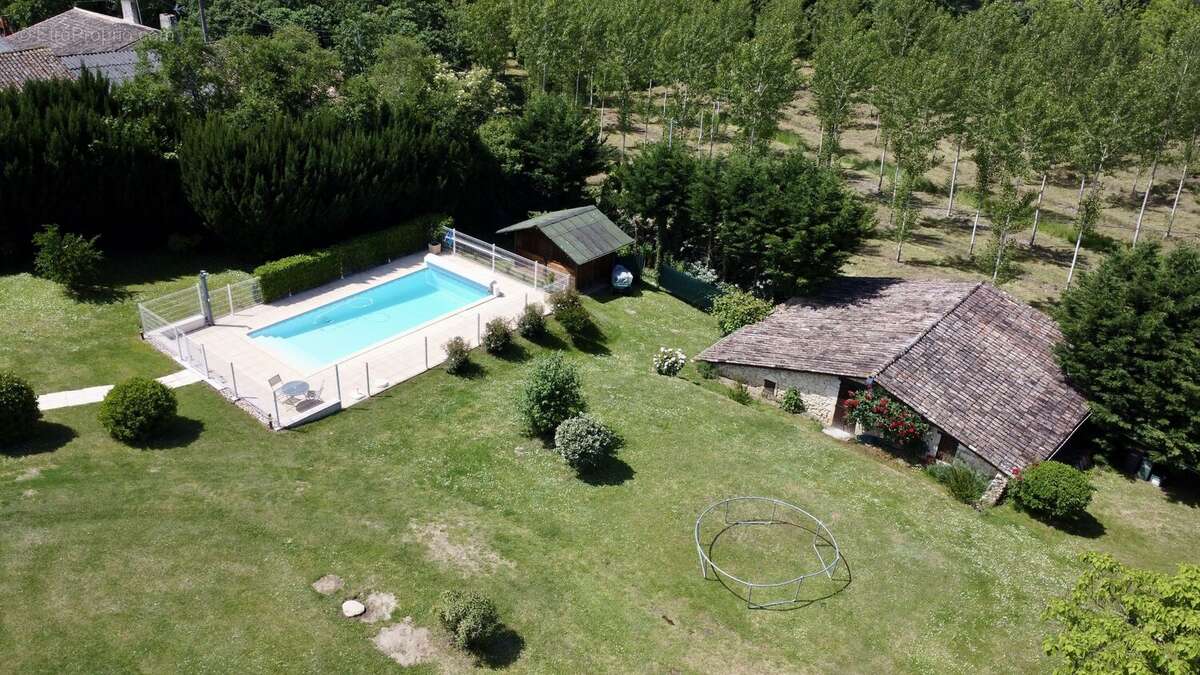 Photo 2 - Maison à PELLEGRUE