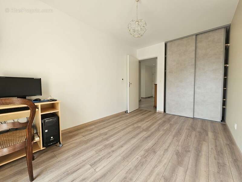 Appartement à PANISSIERES