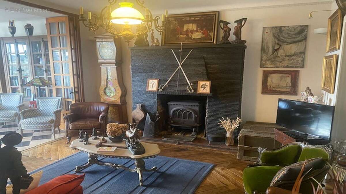 Maison à ROCHEFORT-EN-TERRE