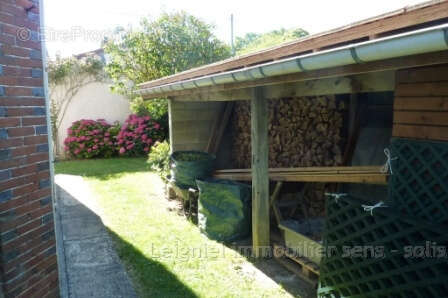 Maison à VILLENEUVE-SUR-YONNE