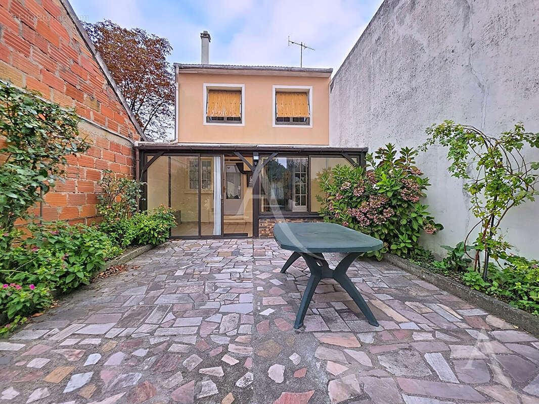 Maison à PORCHEVILLE