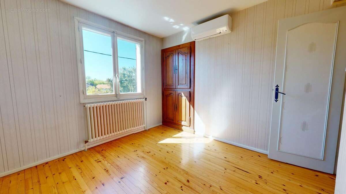 Maison à SAINTE-FOY-LES-LYON