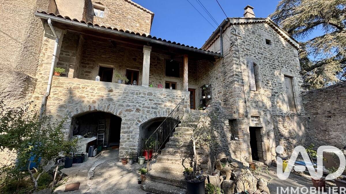 Photo 1 - Maison à SAINT-ETIENNE-DE-FONTBELLON