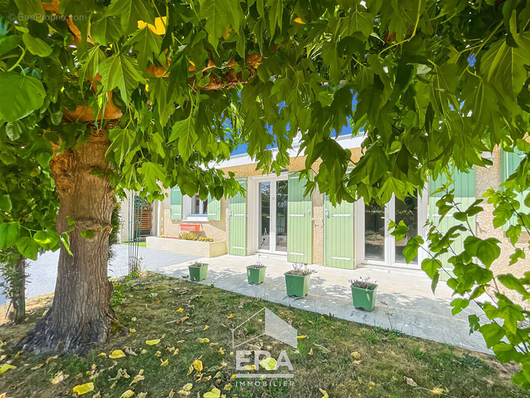 BLANQUEFORT Centre-ville - Maison de 115m² de plain-pied - Garage, jardin, calme - Proche TRAM E - photo 14