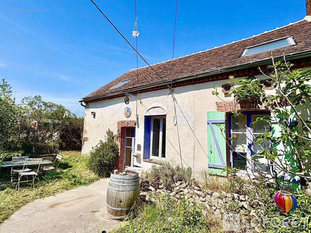 Maison à EGREVILLE
