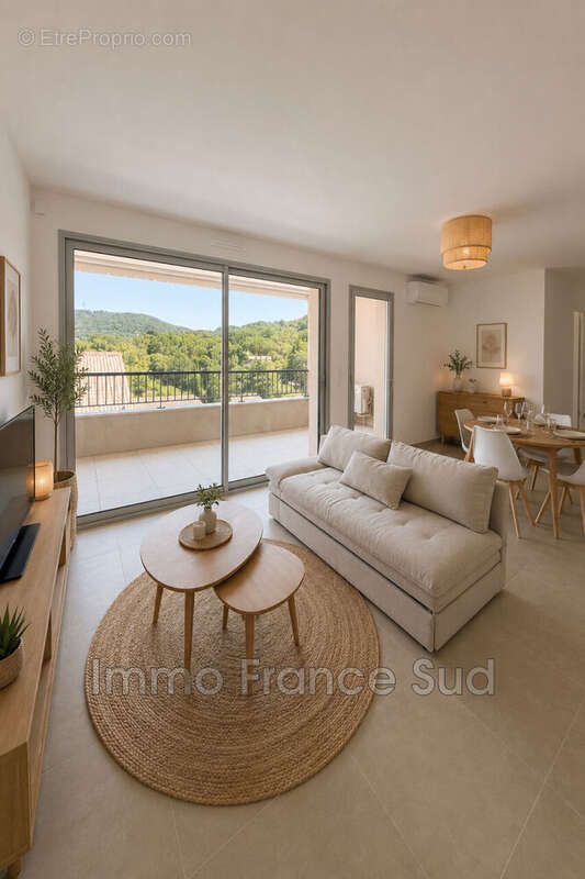 Appartement à LA GARDE-FREINET