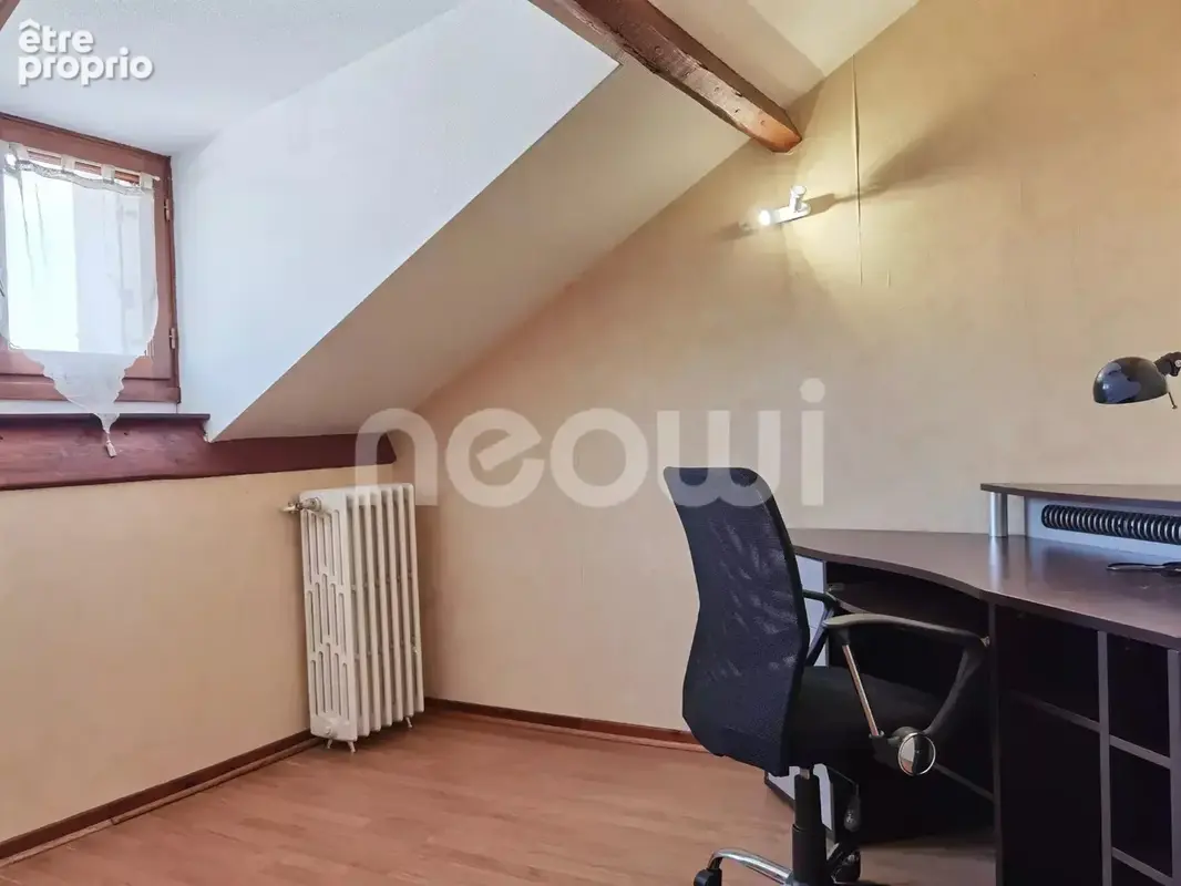 INVESTISSEMENT LOCATIF - Appartement T5 en duplex, meublé et DPE en C ! - photo 5