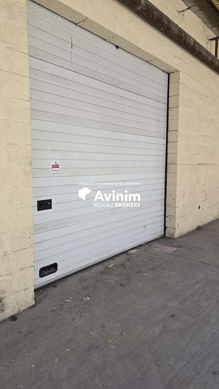 Commerce à NEUILLY-EN-THELLE