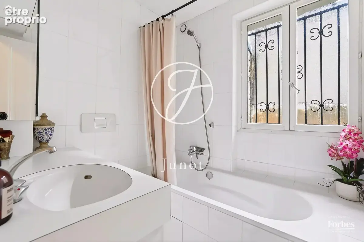 Le Vésinet - CENTRE - Maison - 110m² - 4 chambres - Terrain 202m² - photo 17