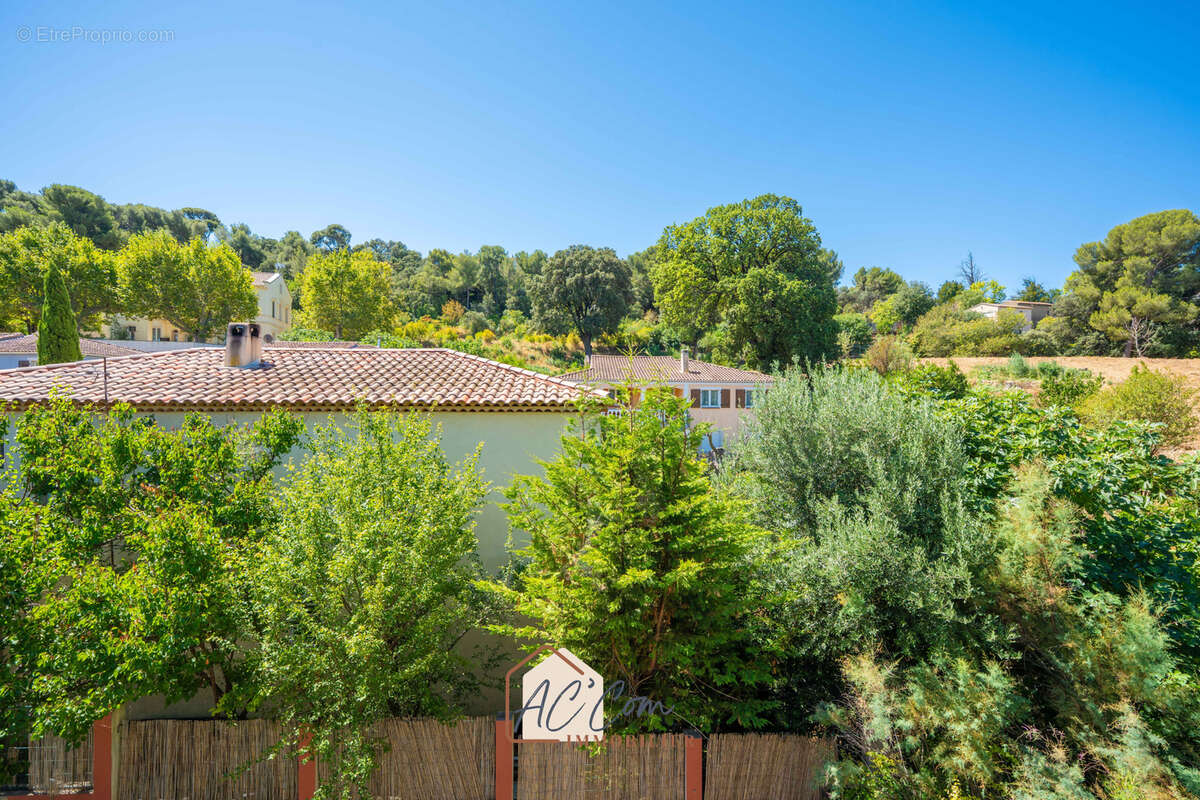 Appartement t4 79.65m2 en dernier etage avec terrasse et 2 parking en sous-sol - photo 16