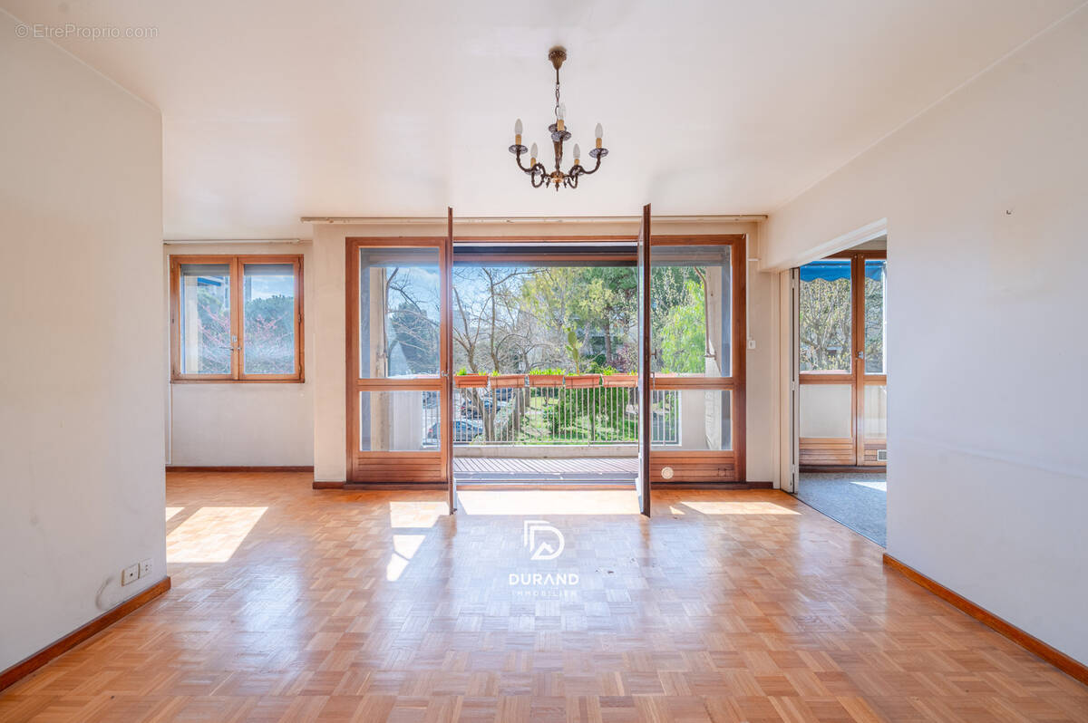 Appartement à MARSEILLE-9E